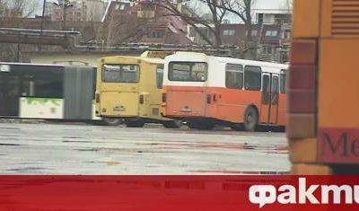 Служител се барикадира в кабинета на главния инженер в гараж 